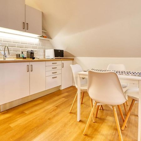 Barka Apartman Егер Екстериор снимка