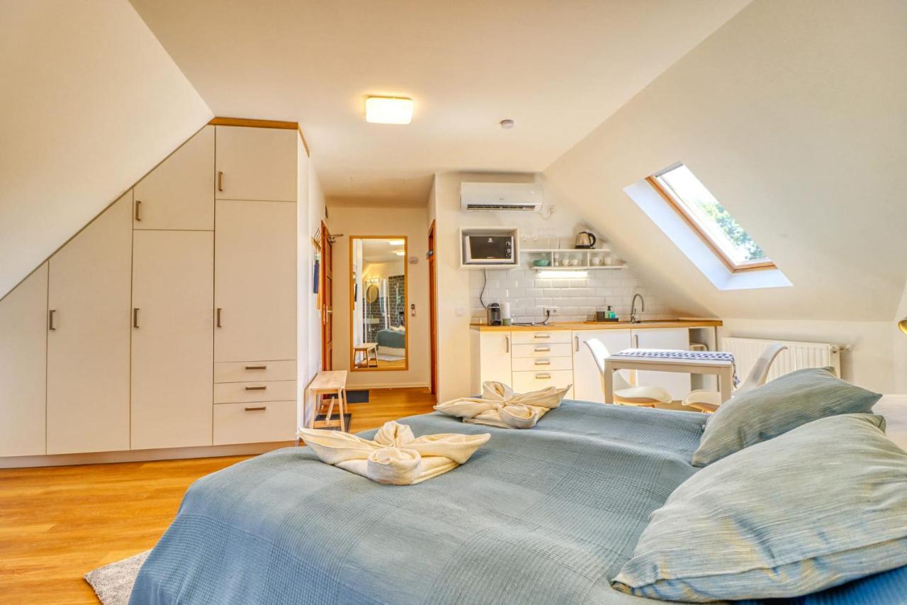 Barka Apartman Егер Екстериор снимка