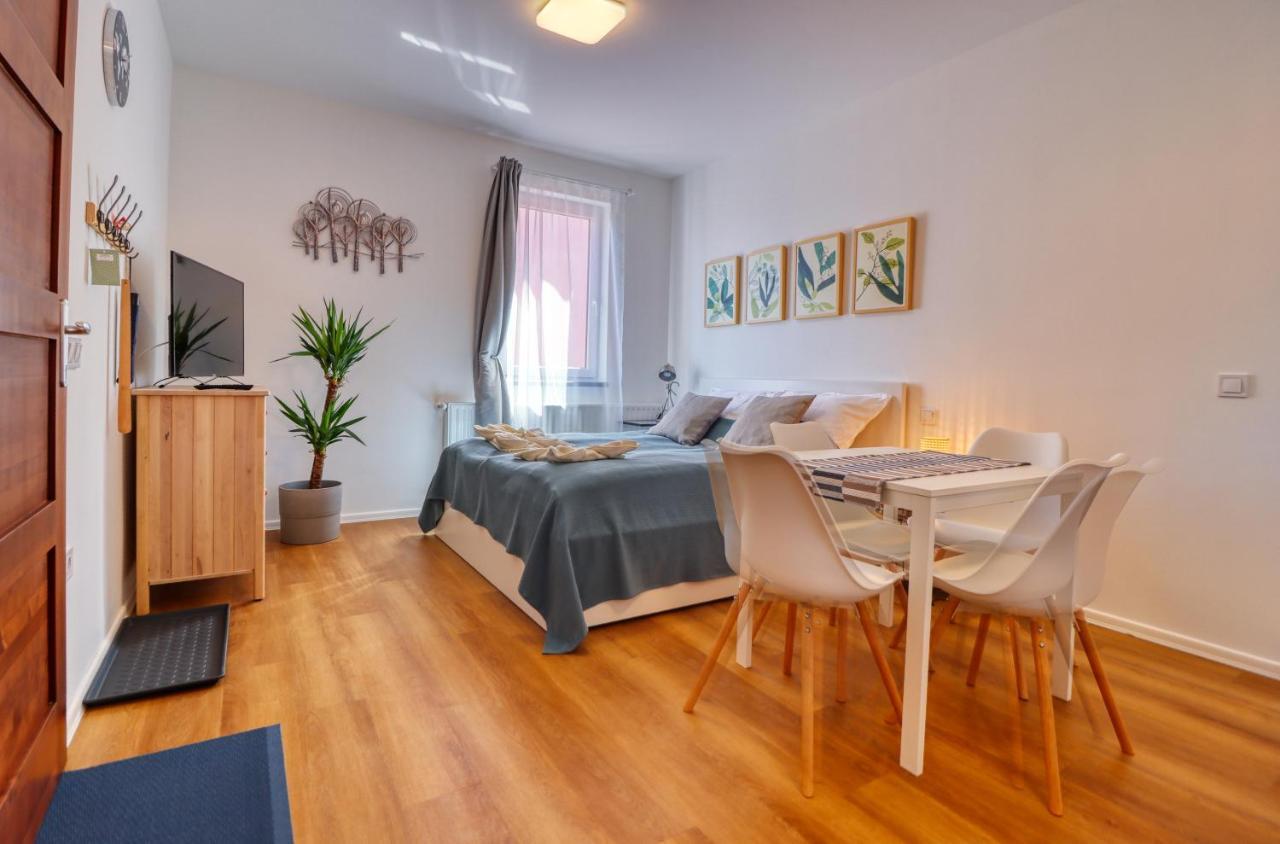Barka Apartman Егер Екстериор снимка
